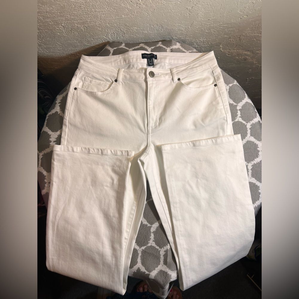 Susan Graver White Boot Cut Jeans Classic Style